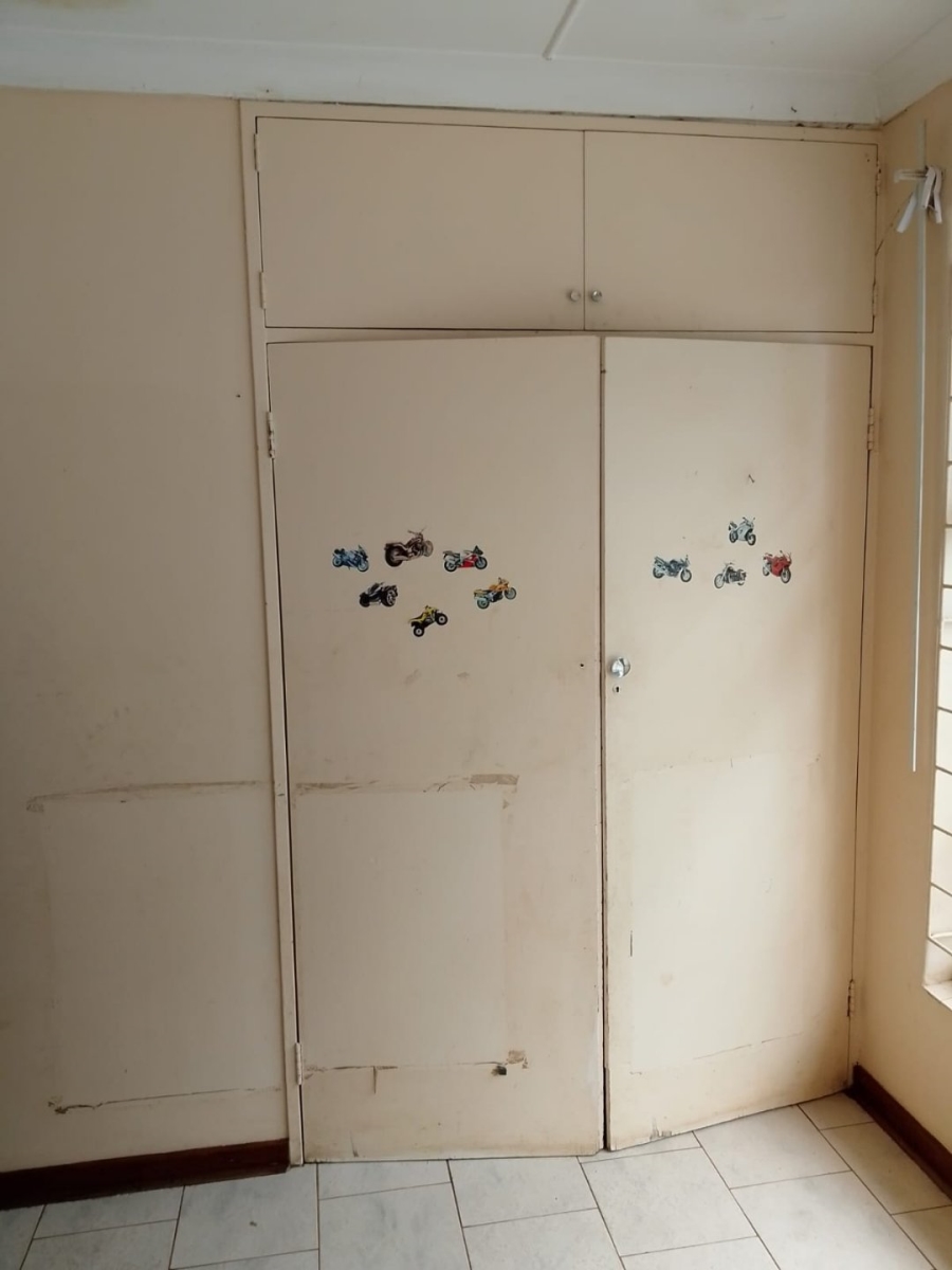 5 Bedroom Property for Sale in Roosheuwel North West